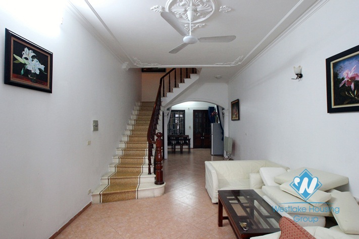 Nice house for rent in Westlake area, facing to the lake